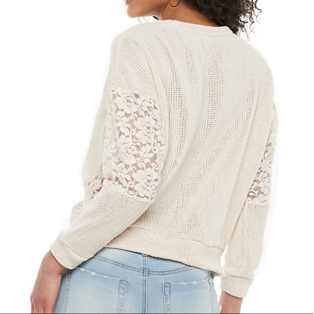 Rose colored Floral Lace trim sweater NWT 🌹small - Picture 3 of 4